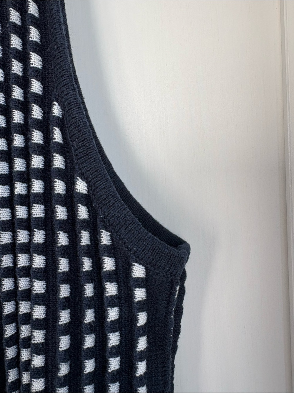 Moth Anthropologie Knit Peplum Tank Top Black White Size L Career Preppy - Picture 4 of 10